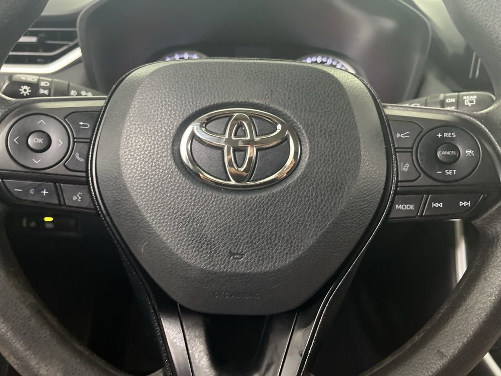 Used 2021 Toyota RAV4 XLE image 61