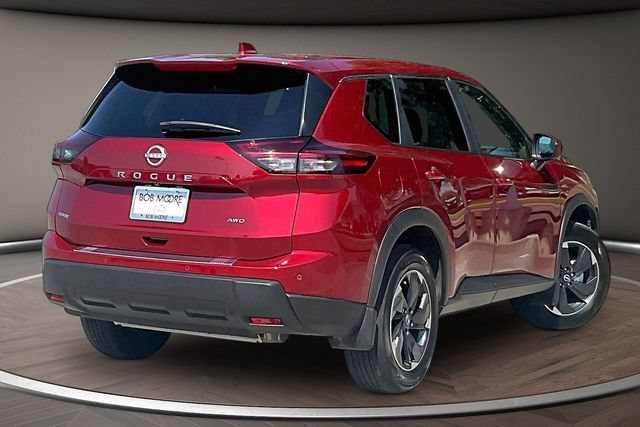 Certified 2026 Nissan Rogue SV AWD/4WD image 2