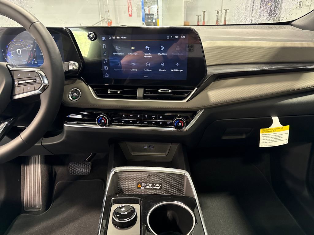 New 2026 Chevrolet Equinox LT w/ Convenience Package II AWD/4WD image 13
