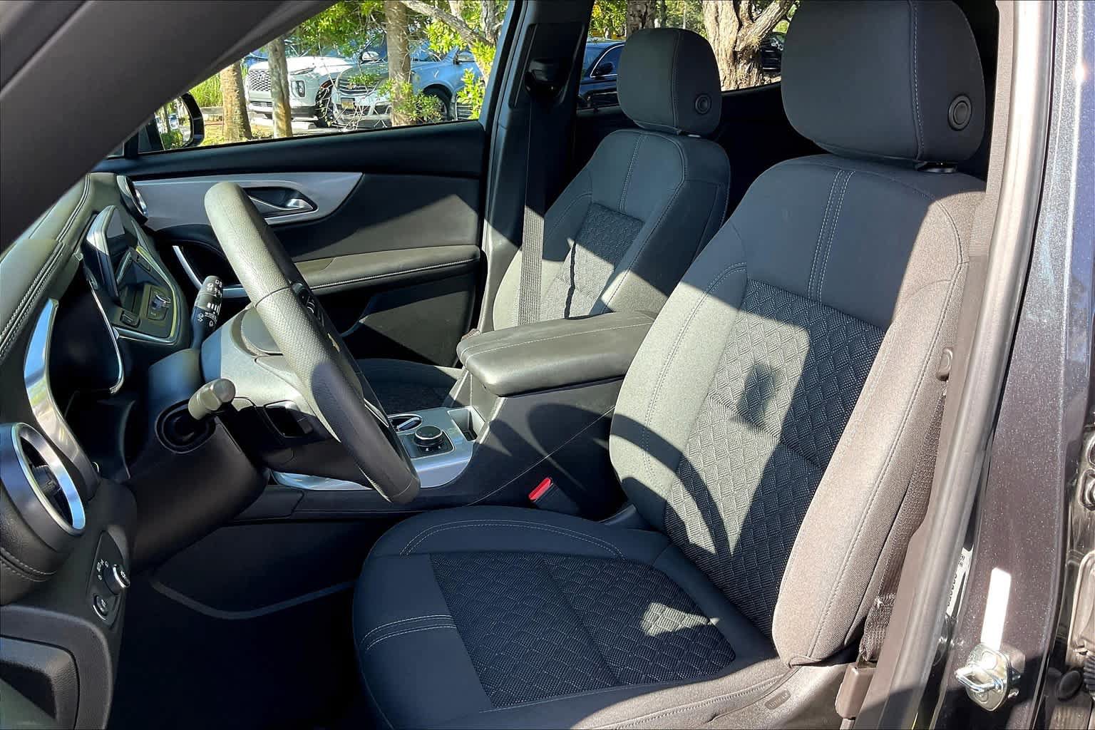Used 2022 Chevrolet Blazer LT FWD image 24