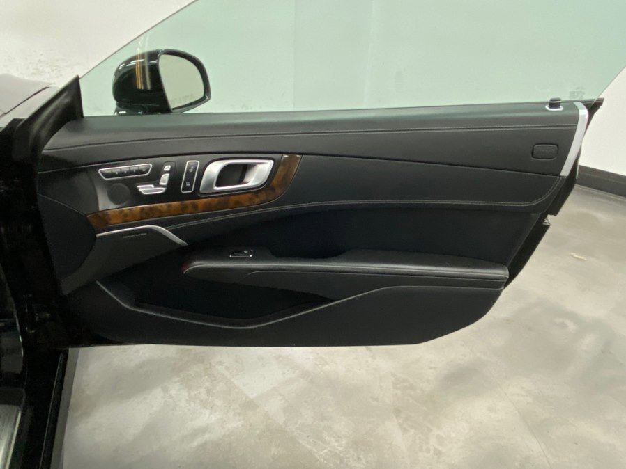 Used 2014 Mercedes-Benz SL 550 image 49