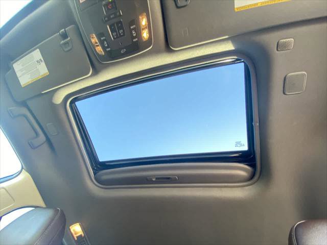 Certified 2022 Toyota Sienna Platinum image 22