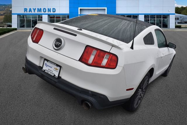 Used 2011 Ford Mustang GT Premium RWD image 4