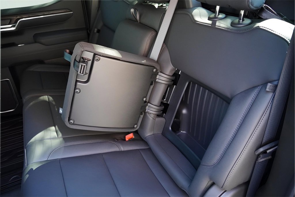 New 2026 GMC Sierra 1500 SLT image 24