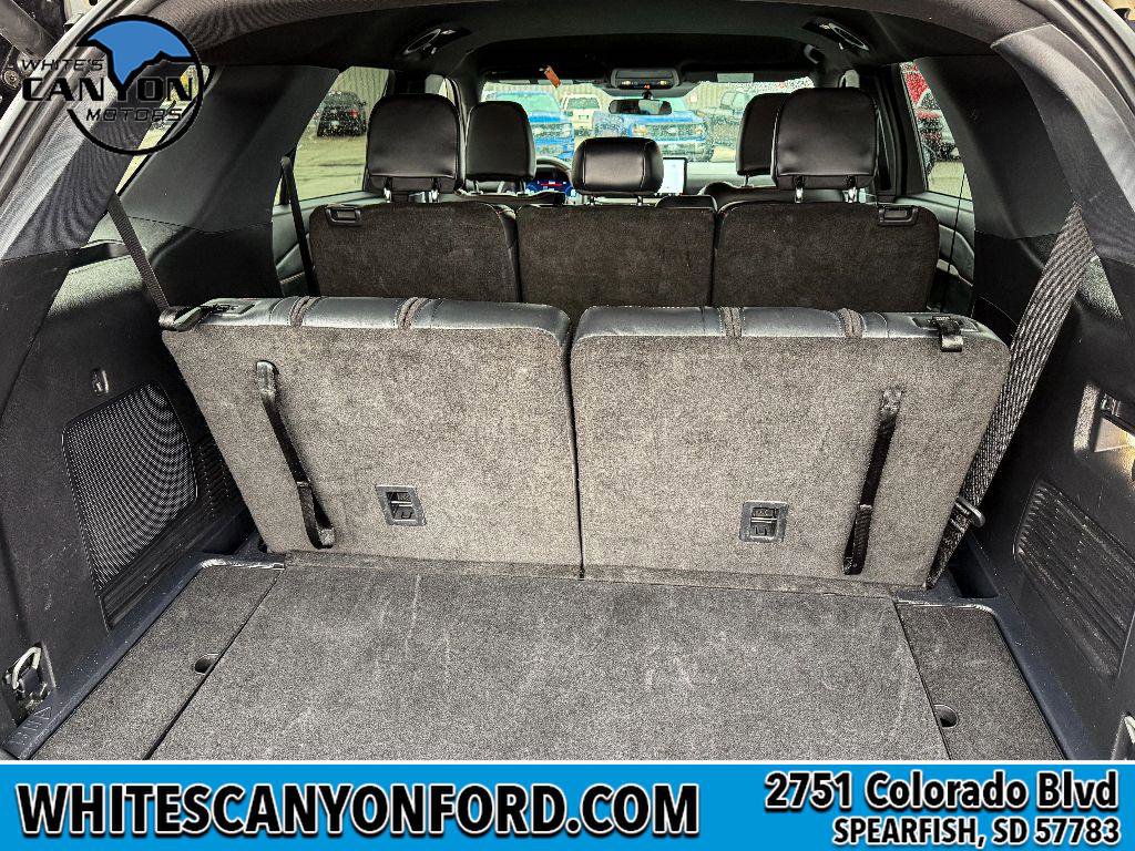 Used 2025 Ford Explorer ST-Line w/ ST-Line Street Pack image 9