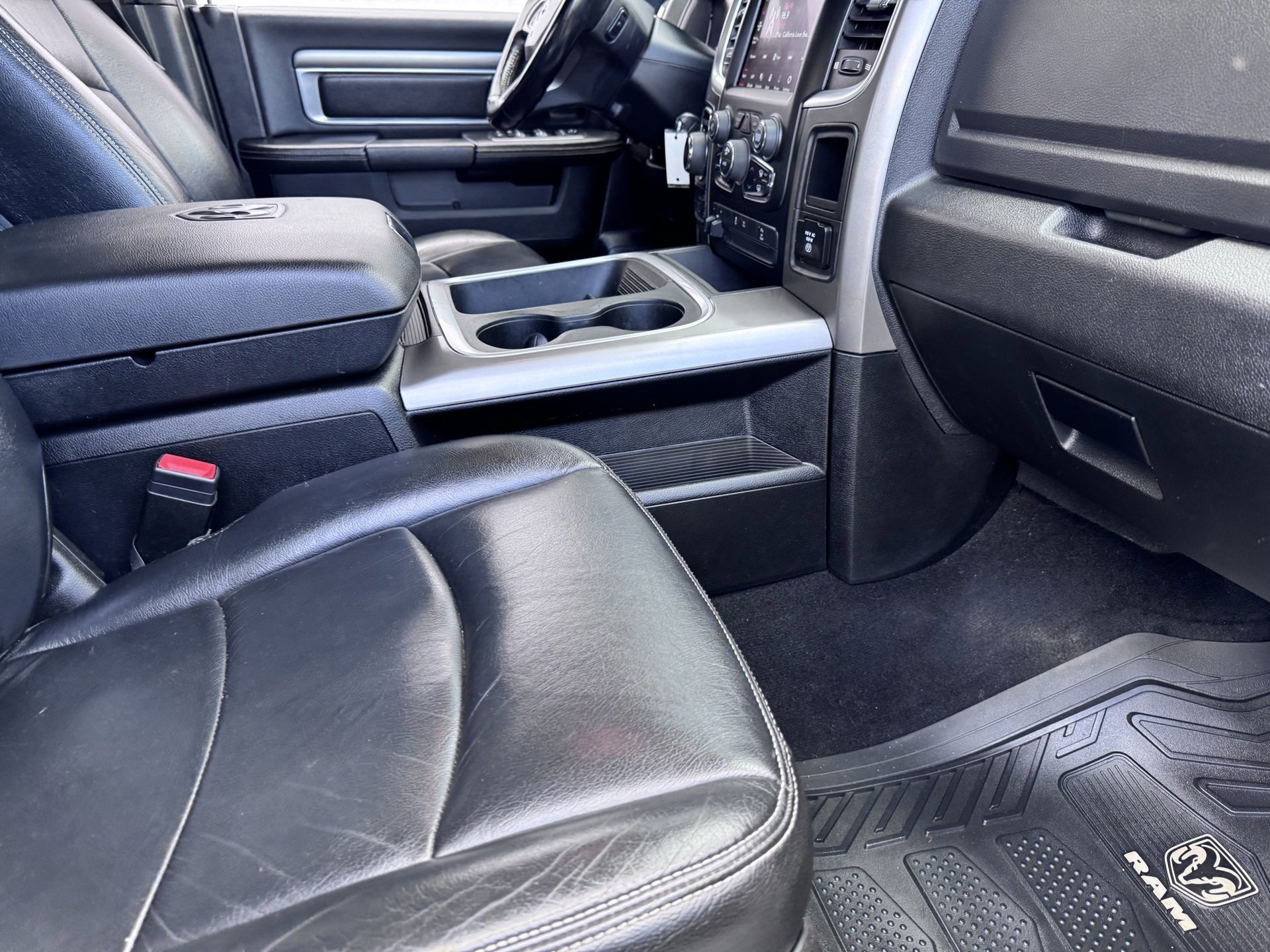 Used 2021 RAM 1500 Classic Warlock image 11