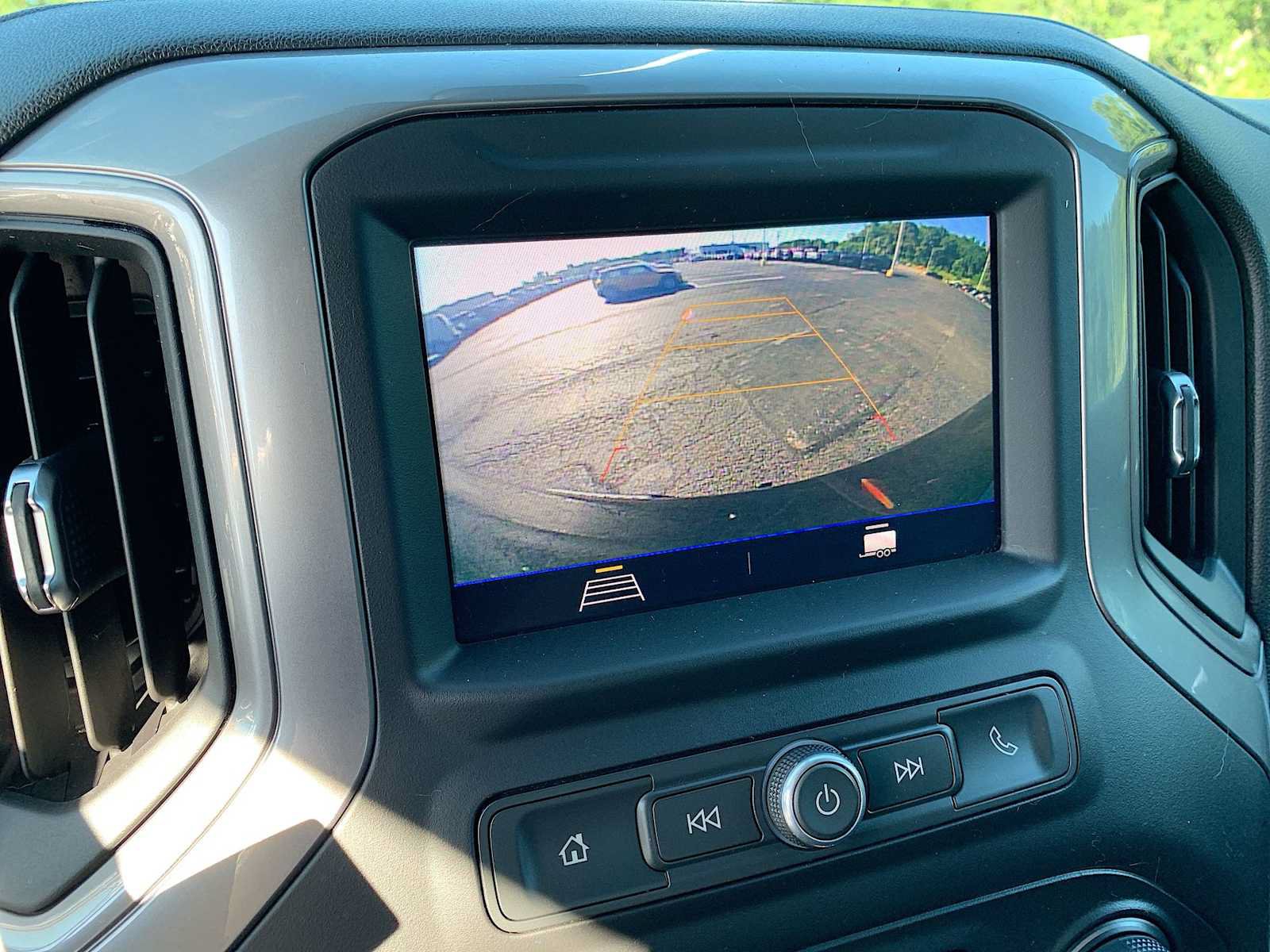 Certified 2020 Chevrolet Silverado 1500 Custom w/ Rally Edition AWD/4WD image 14