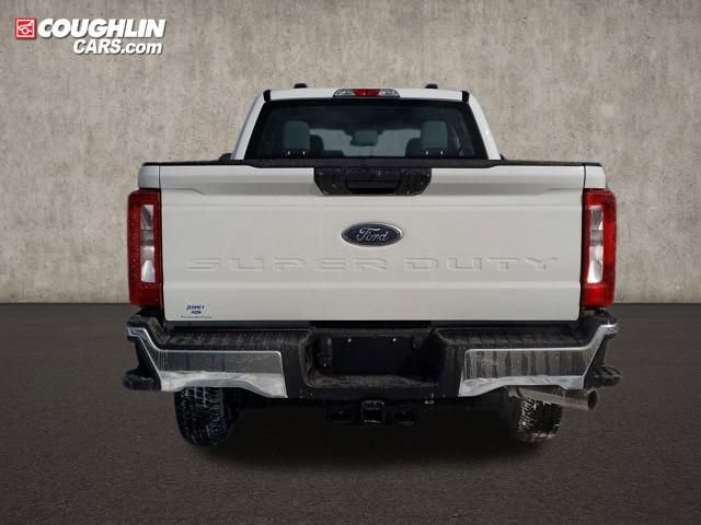 New 2026 Ford F250 XL w/ FX4 Off-Road Package image 7