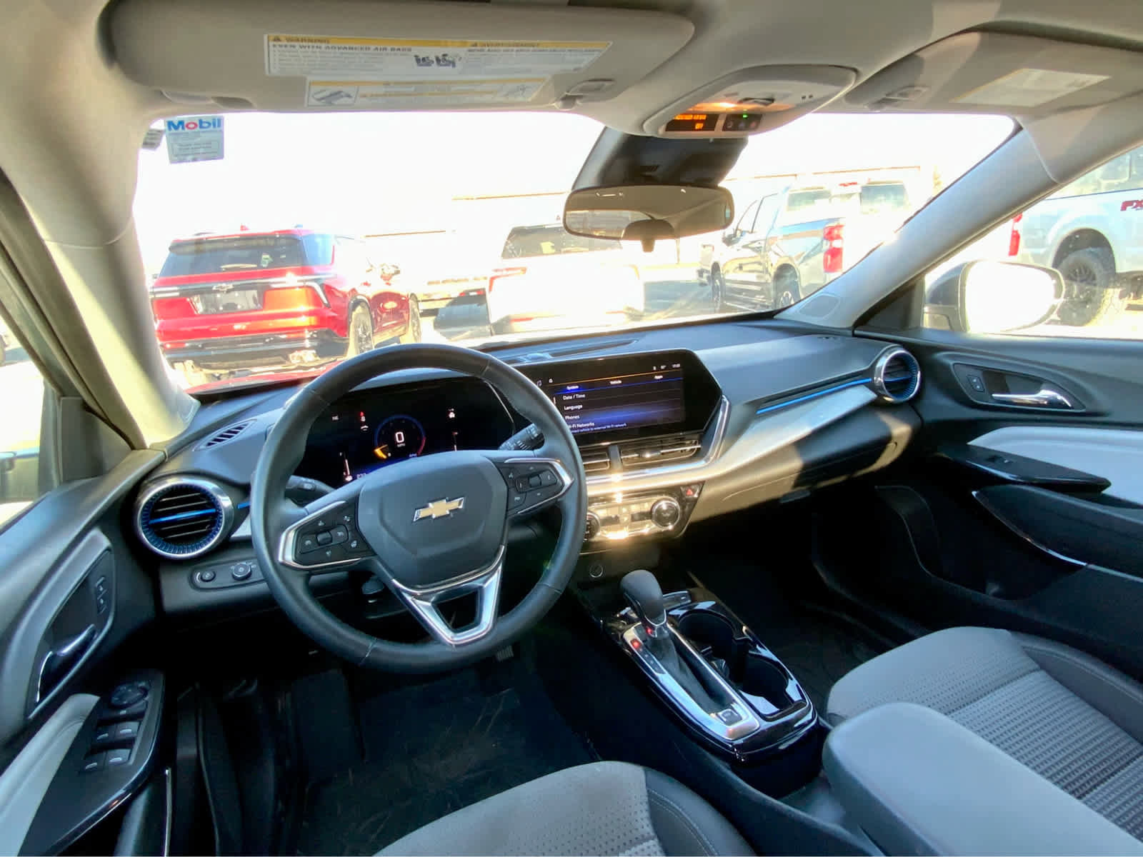 Certified 2025 Chevrolet Trax LT w/ Driver Confidence Package image 27