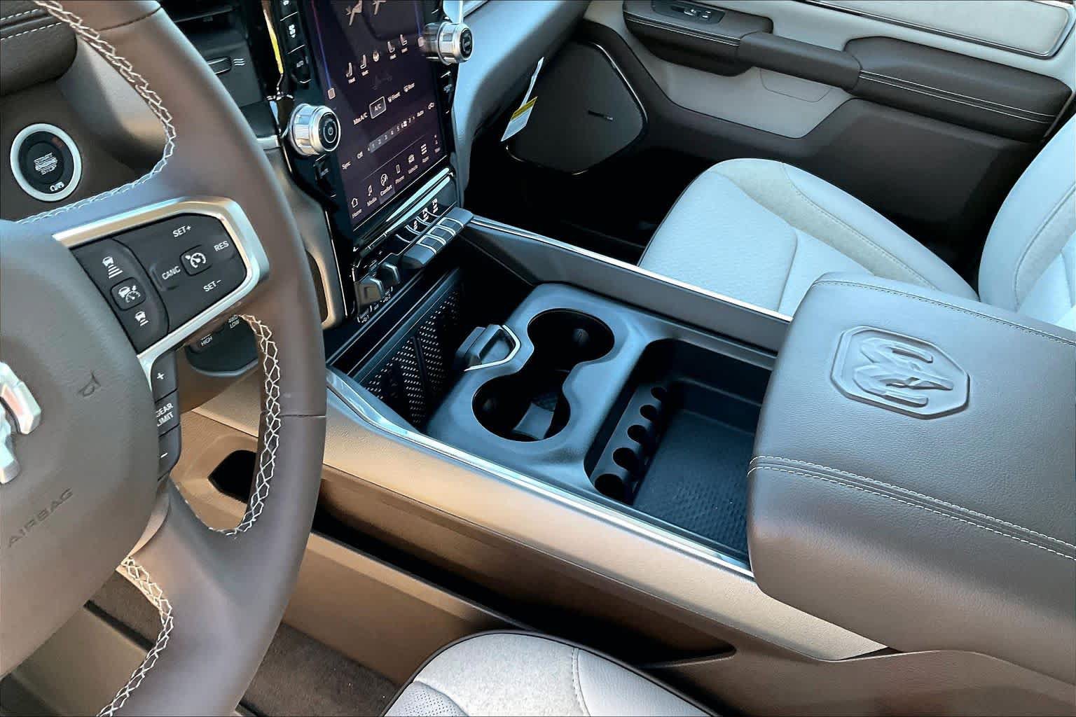 New 2027 RAM 1500 Laramie AWD/4WD image 7