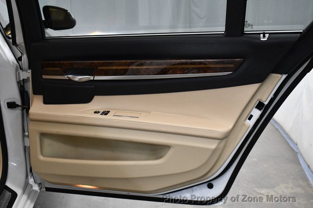 Used 2013 BMW 750Li xDrive AWD/4WD image 17