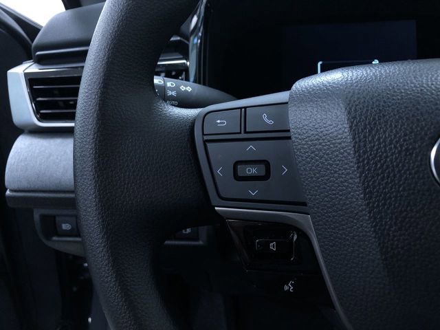 Used 2025 Toyota Camry SE image 25