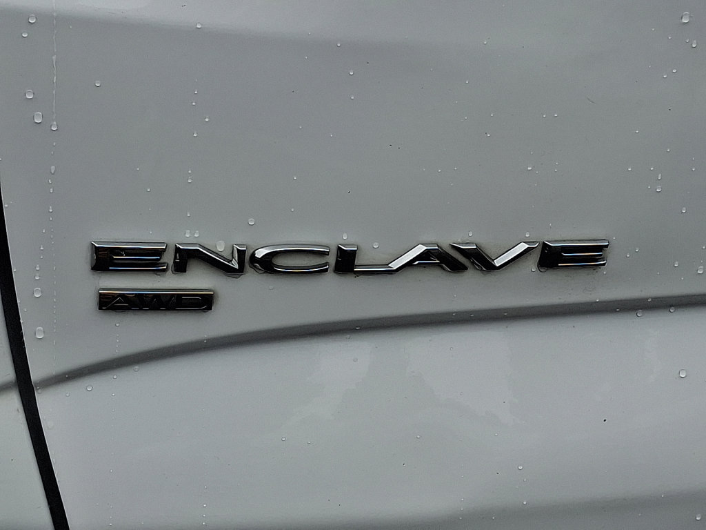 Used 2024 Buick Enclave Premium image 17
