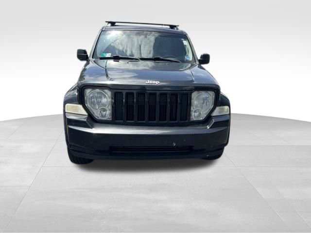 Used 2012 Jeep Liberty Sport AWD/4WD image 2