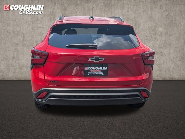 New 2026 Chevrolet Trax LT w/ Driver Confidence Package FWD image 6