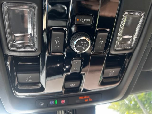 New 2026 Chevrolet Suburban High Country AWD/4WD image 37