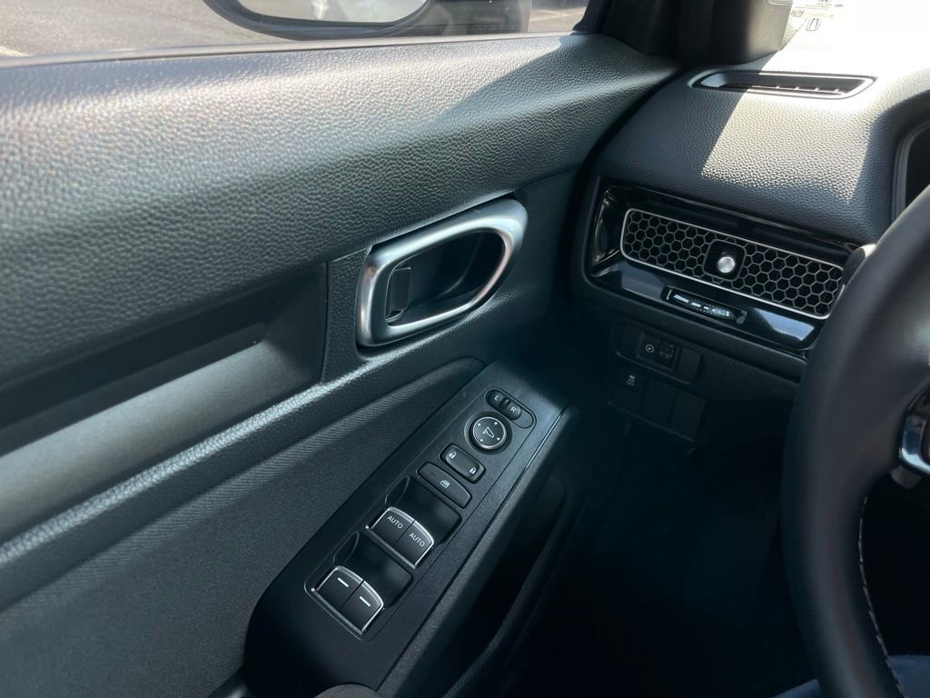Certified 2025 Honda Civic Sport image 22