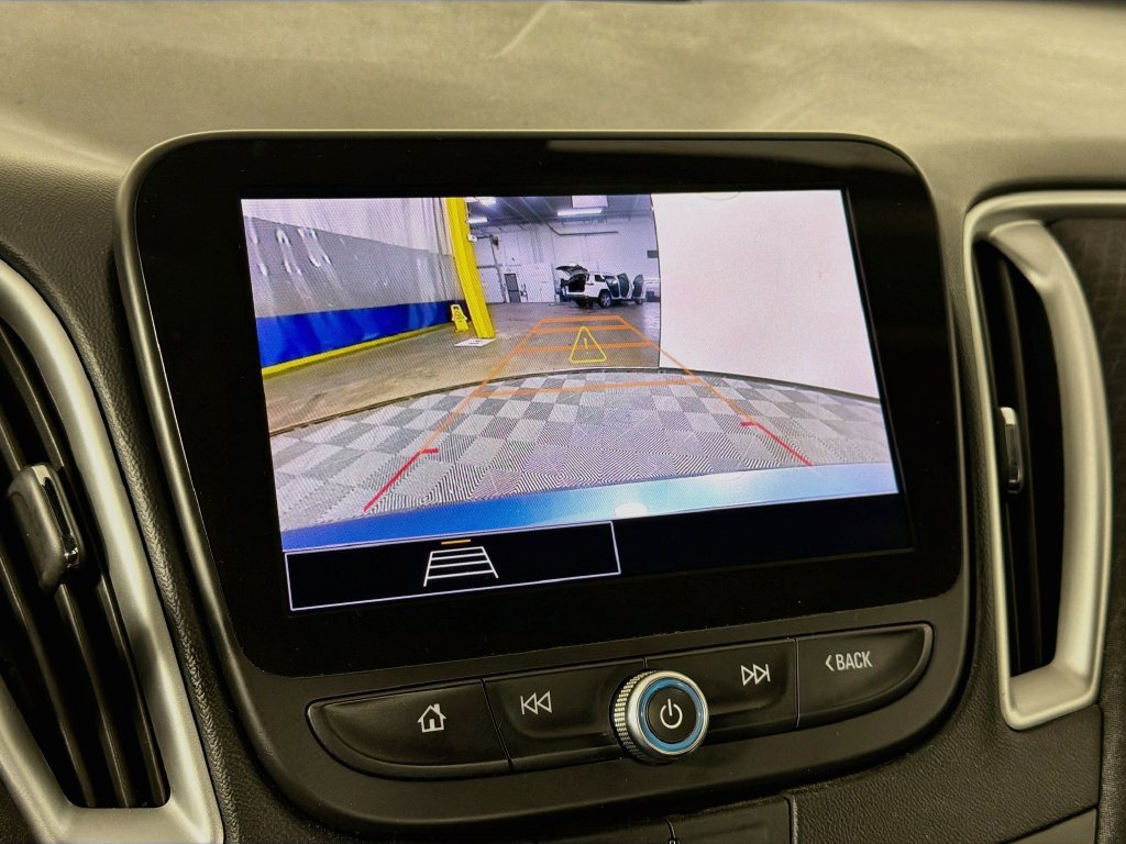 Used 2024 Chevrolet Malibu LT FWD image 13