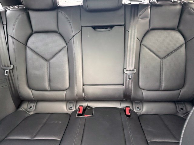 Used 2022 Porsche Macan AWD/4WD image 14