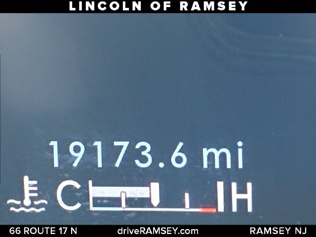 Certified 2023 Lincoln Corsair AWD image 18