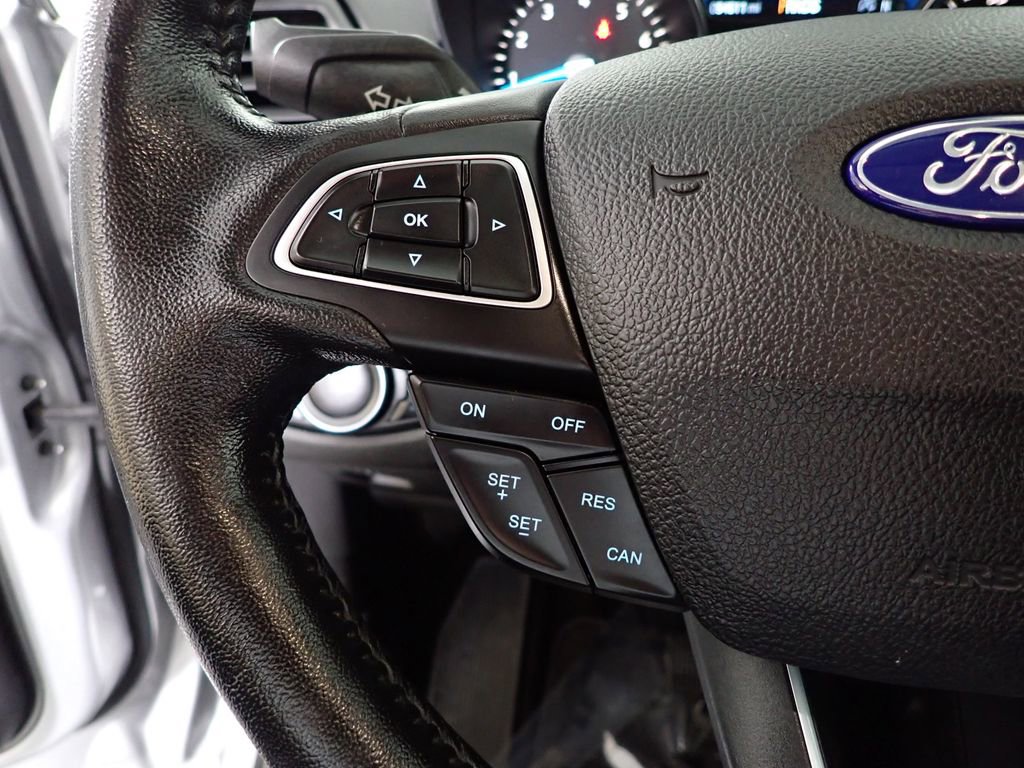 Used 2019 Ford Escape Titanium AWD/4WD image 32