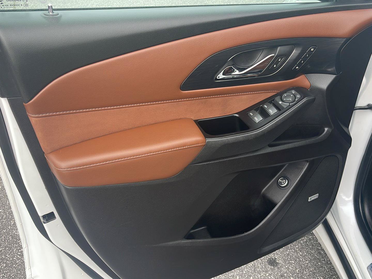 Used 2019 Chevrolet Traverse High Country w/ LPO, Floor Liner Package AWD/4WD image 8