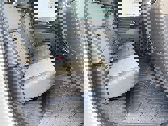 Used 2024 Chevrolet Silverado 2500 ZR2 w/ Technology Package image 26