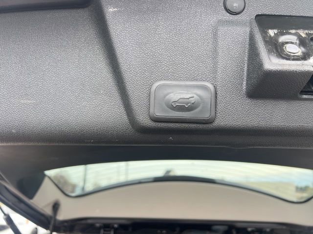 Used 2017 Chevrolet Traverse Premier w/ LPO, 'HIT The Road' Package FWD image 15