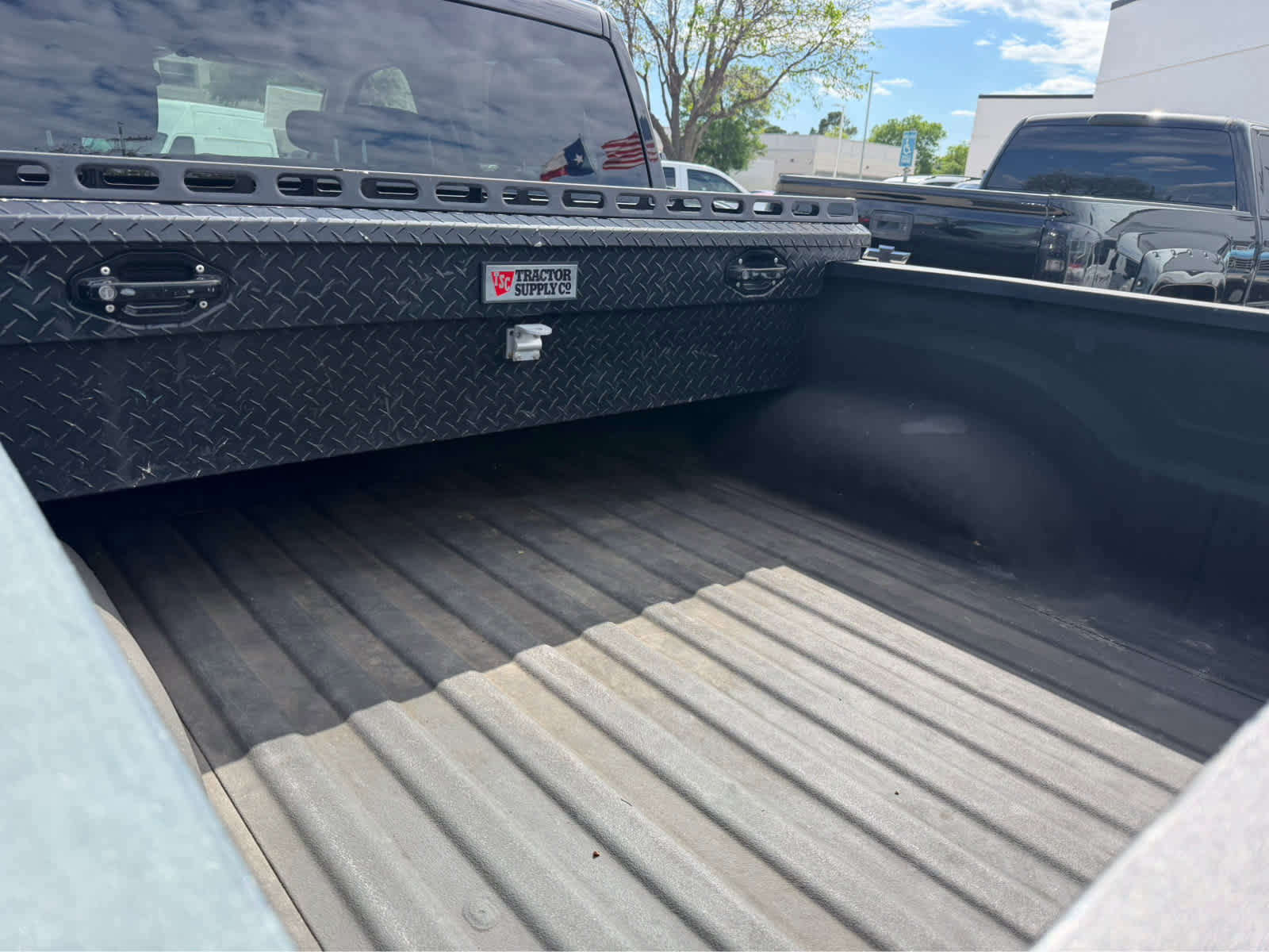 Used 2018 RAM 1500 Express w/ Black Ram 1500 Express Group image 9