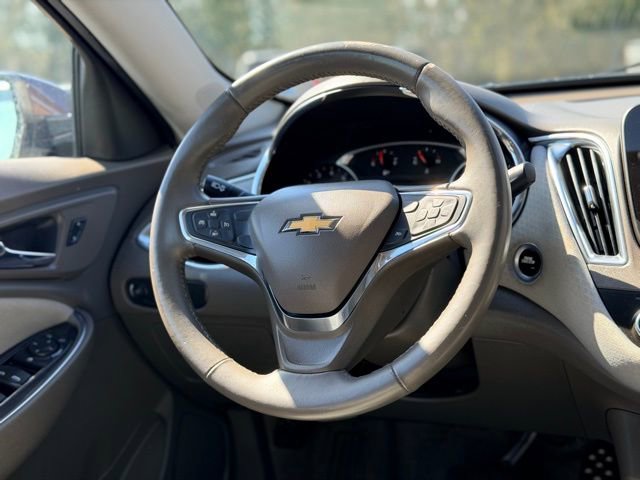 Used 2016 Chevrolet Malibu LT FWD image 21