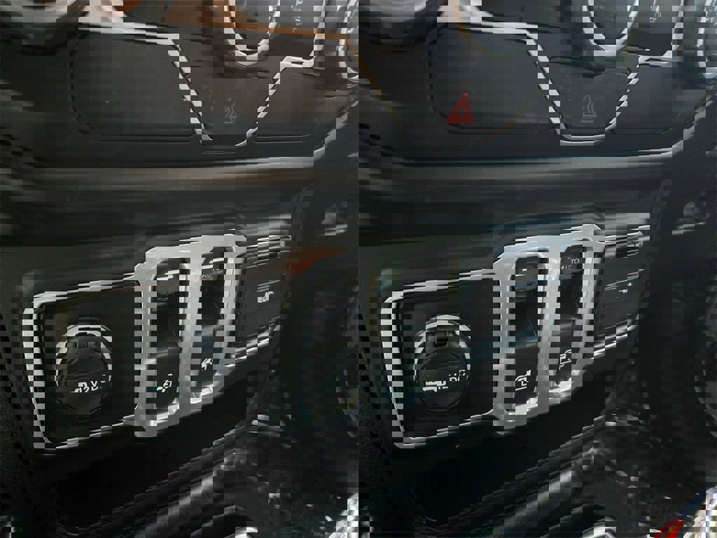 Used 2018 Jeep Wrangler Sport w/ Quick Order Package 23S image 17