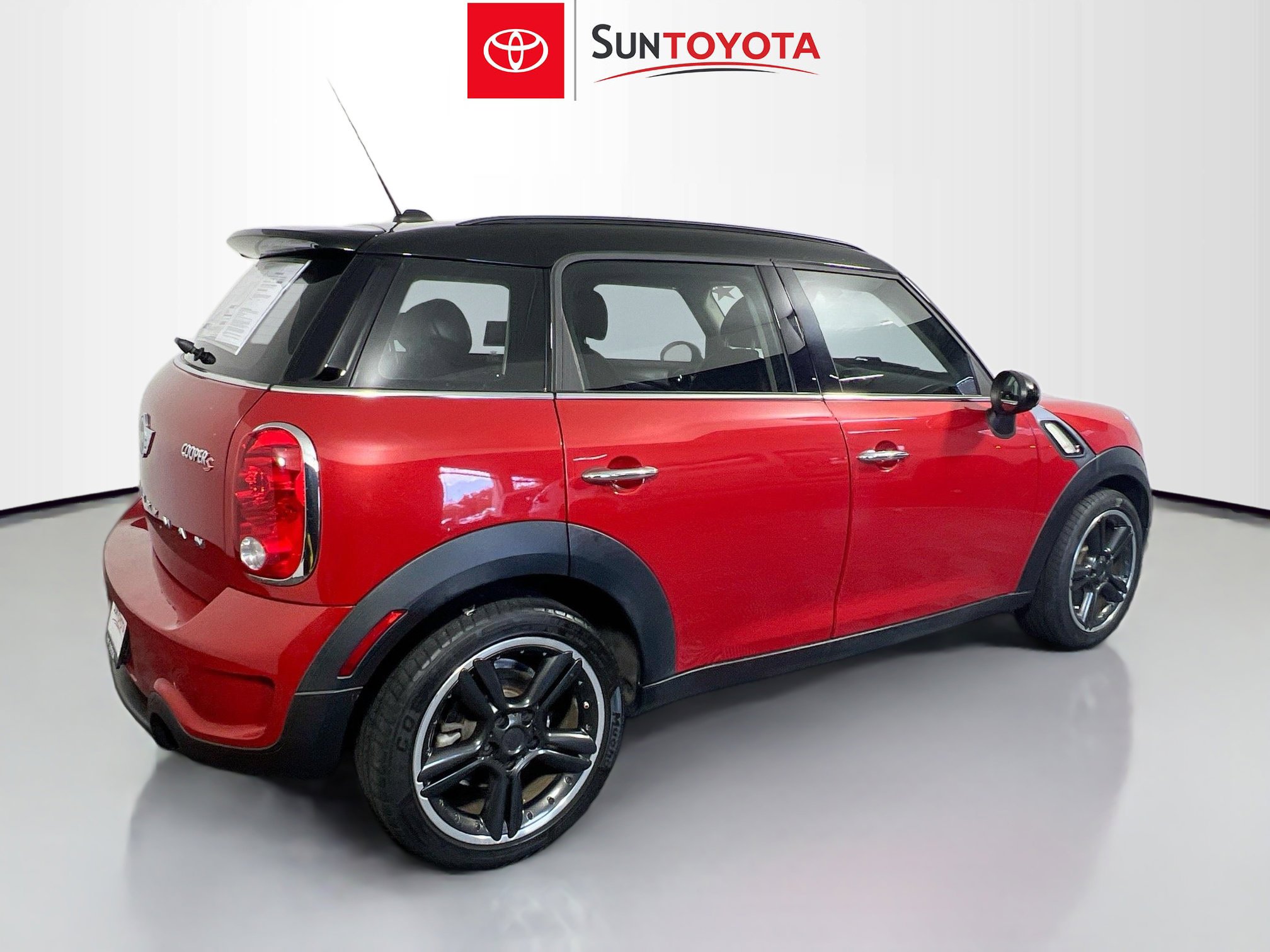 Used 2016 MINI Cooper Countryman S FWD image 4