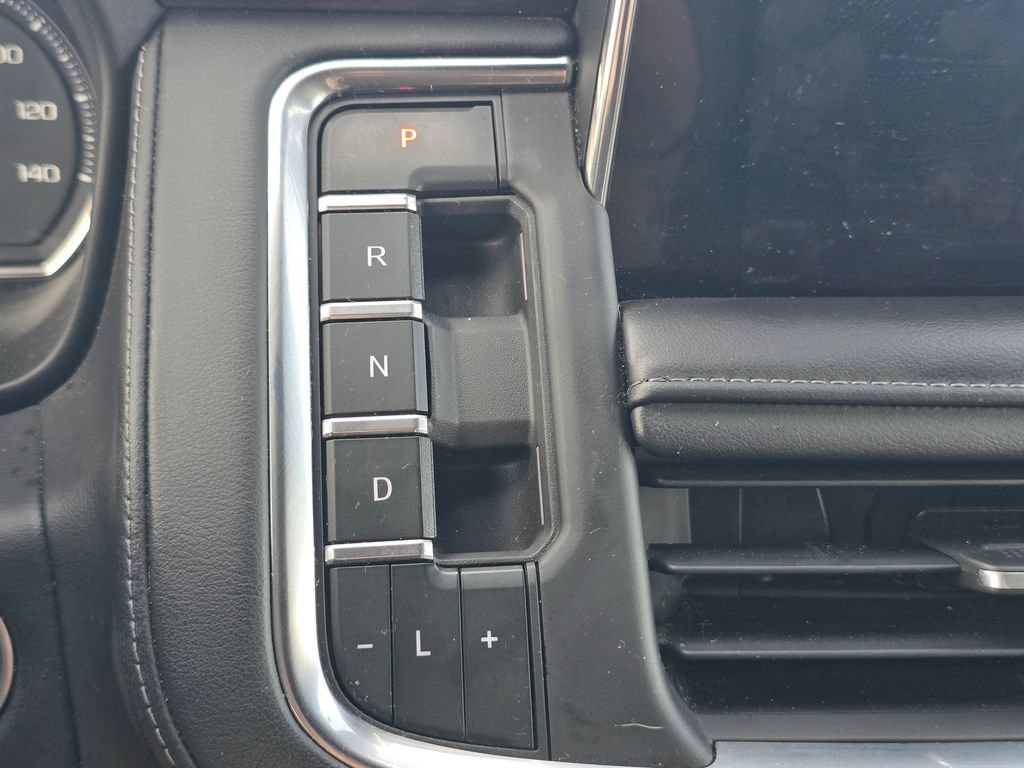 Used 2021 Chevrolet Suburban LT w/ Rear Media and Nav Package AWD/4WD image 31