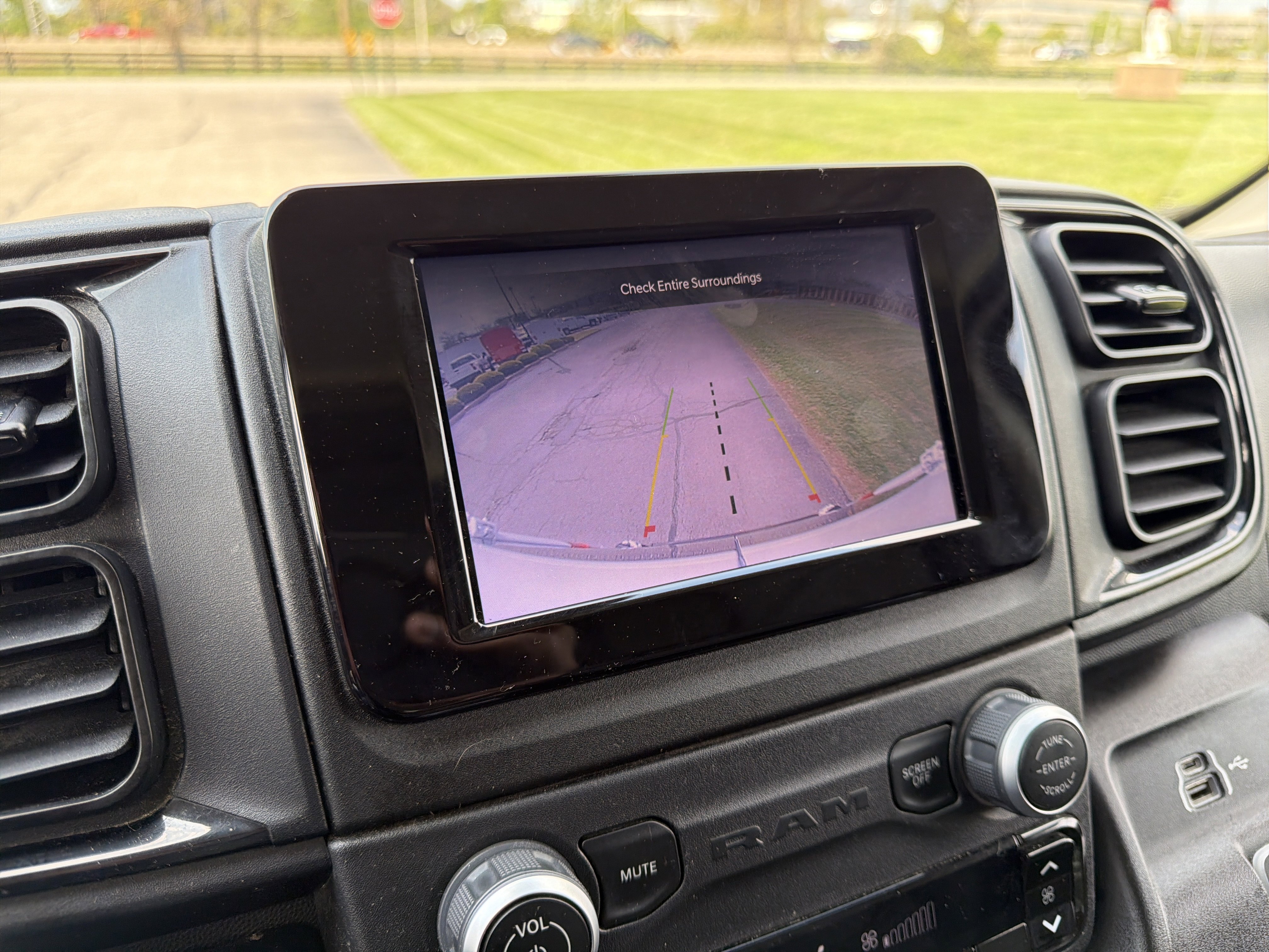 Used 2023 RAM ProMaster 2500 image 18