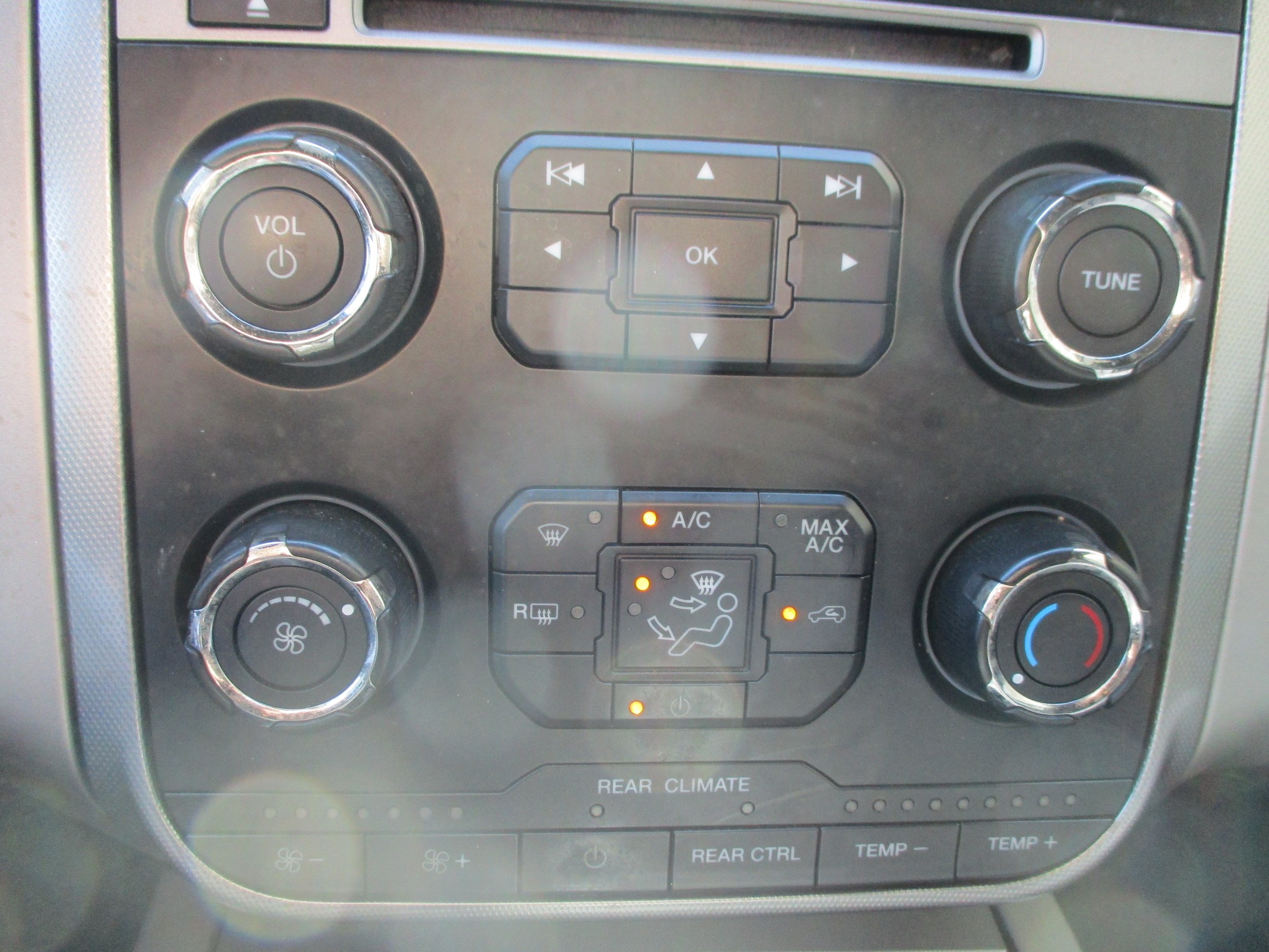Used 2017 Ford Expedition EL XLT RWD image 14