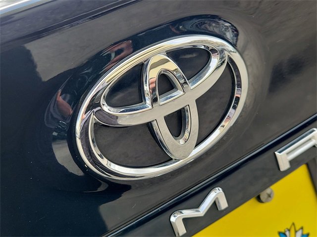 Used 2018 Toyota Camry L image 30