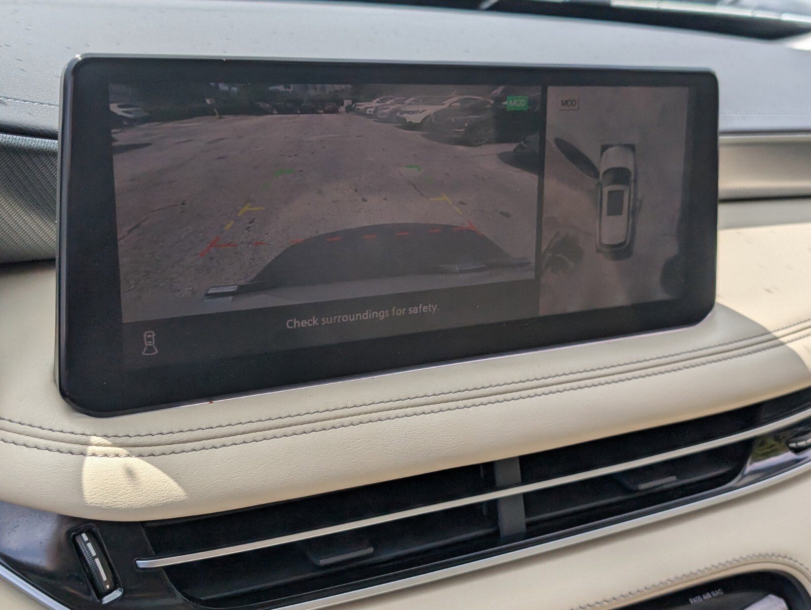 Used 2023 INFINITI QX60 Luxe w/ Vision Package FWD image 26