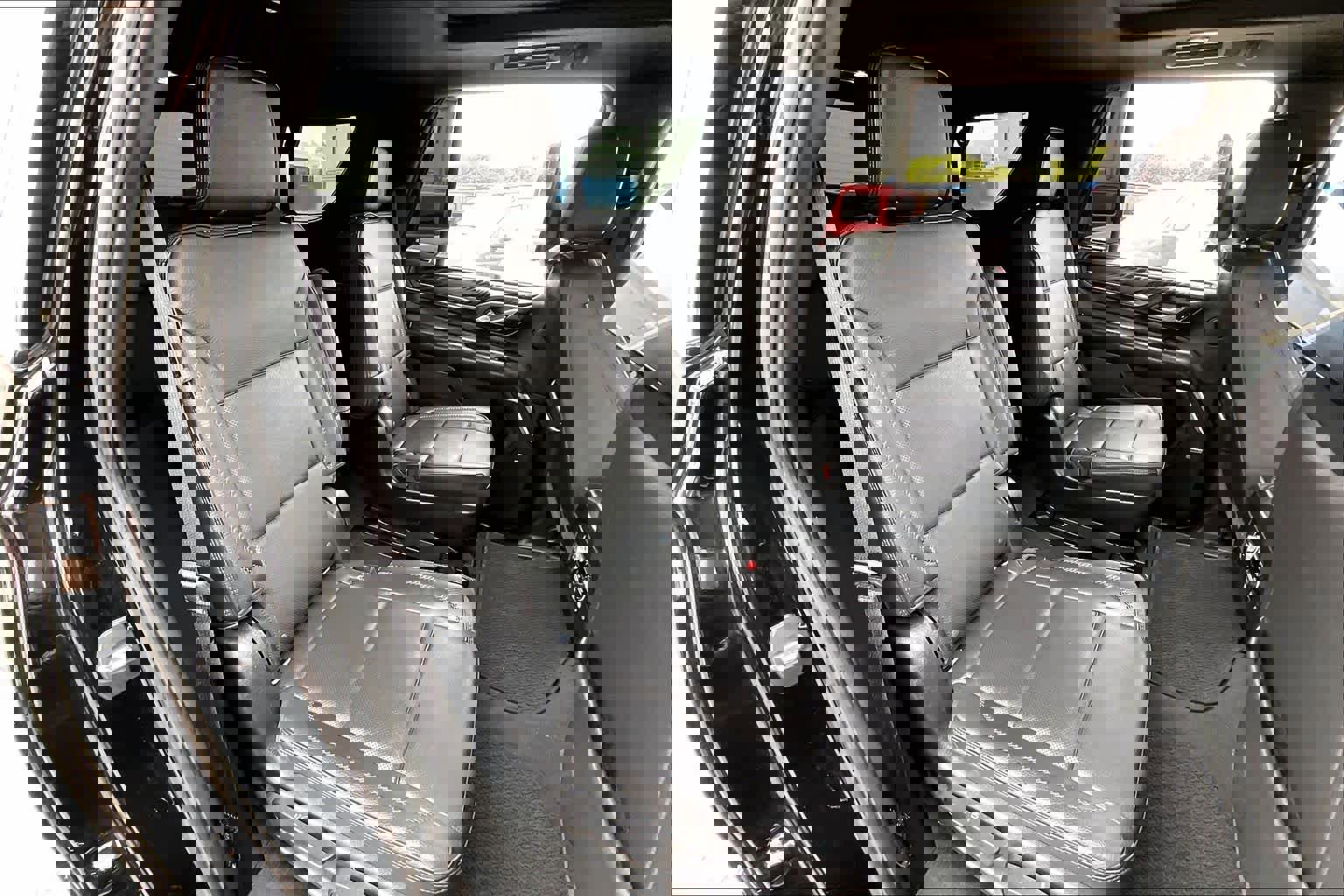 Used 2021 GMC Yukon Denali w/ Denali Premium Package image 19