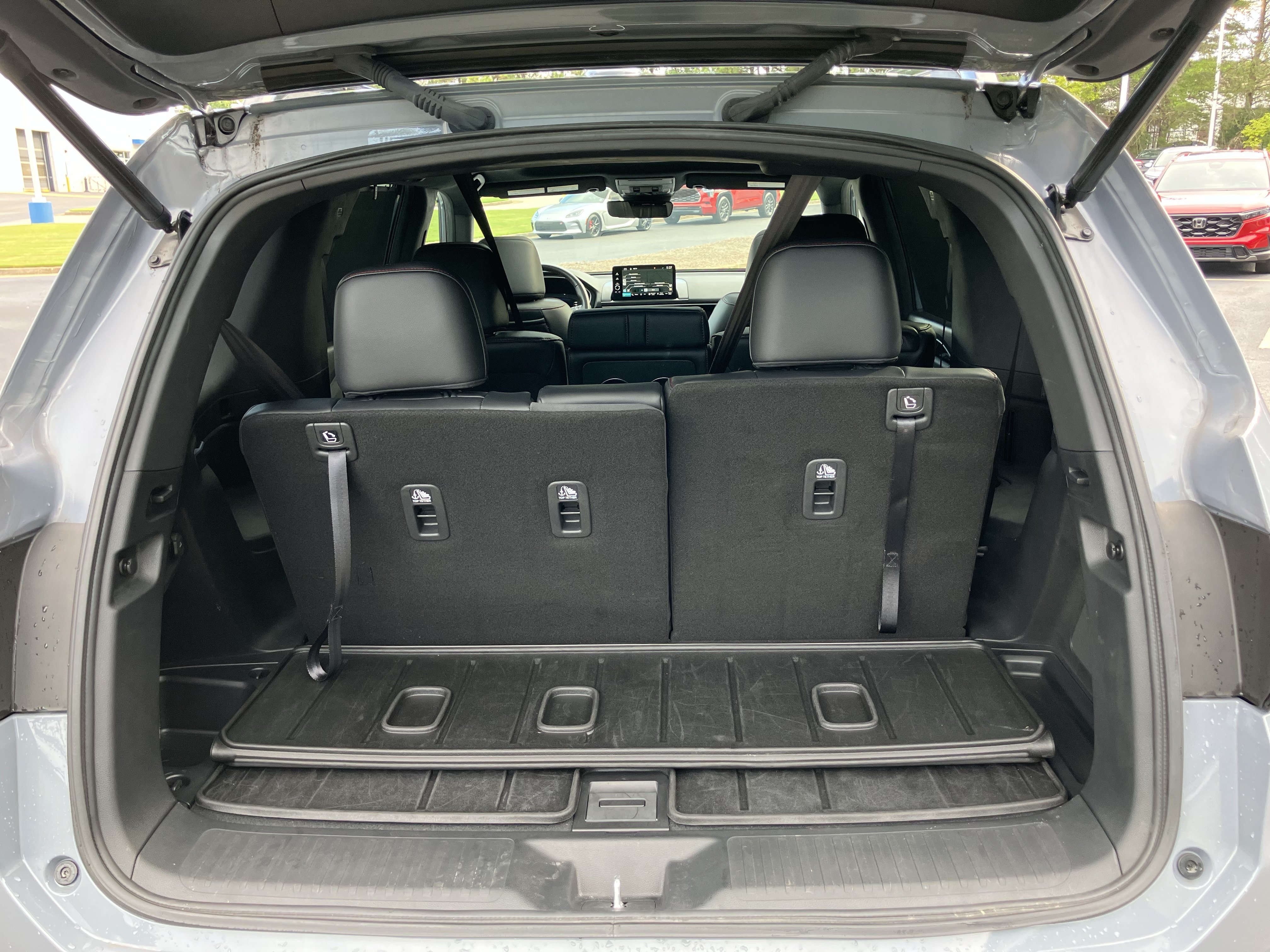 Certified 2025 Honda Pilot Black Edition image 37