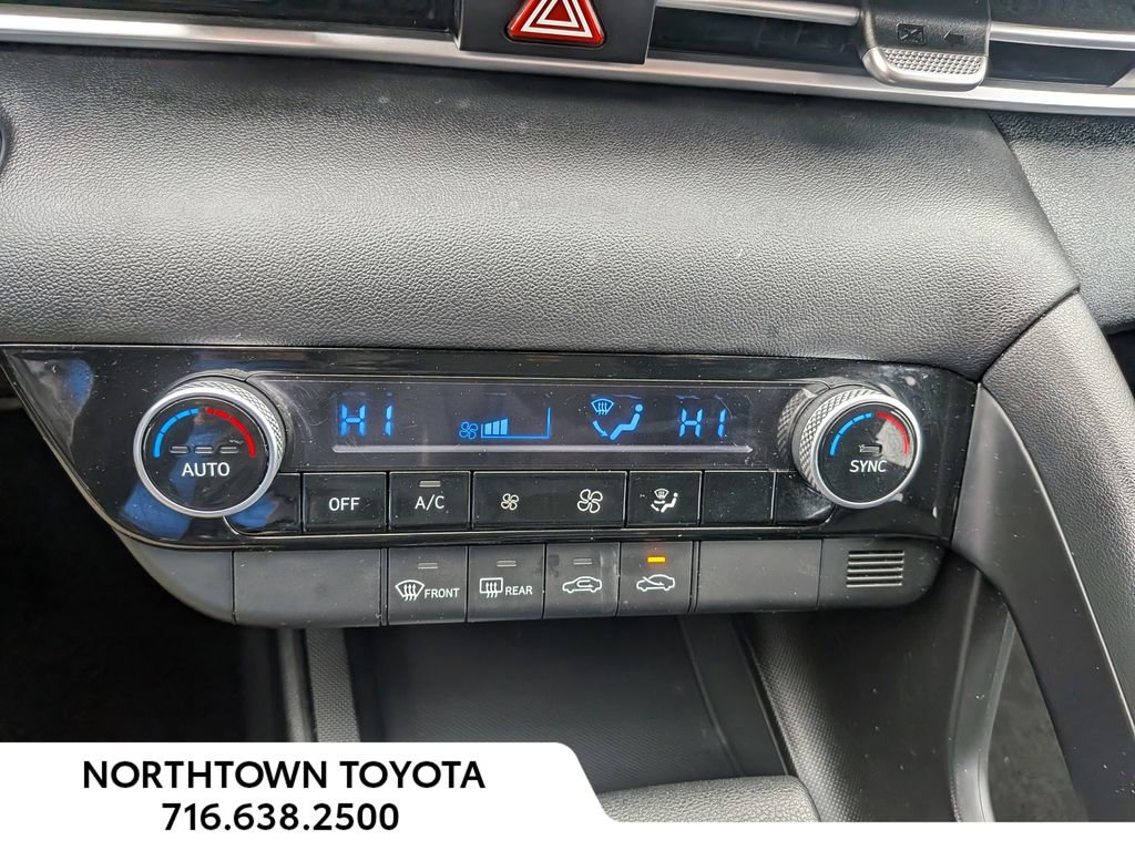 Used 2023 Hyundai Elantra SEL image 17