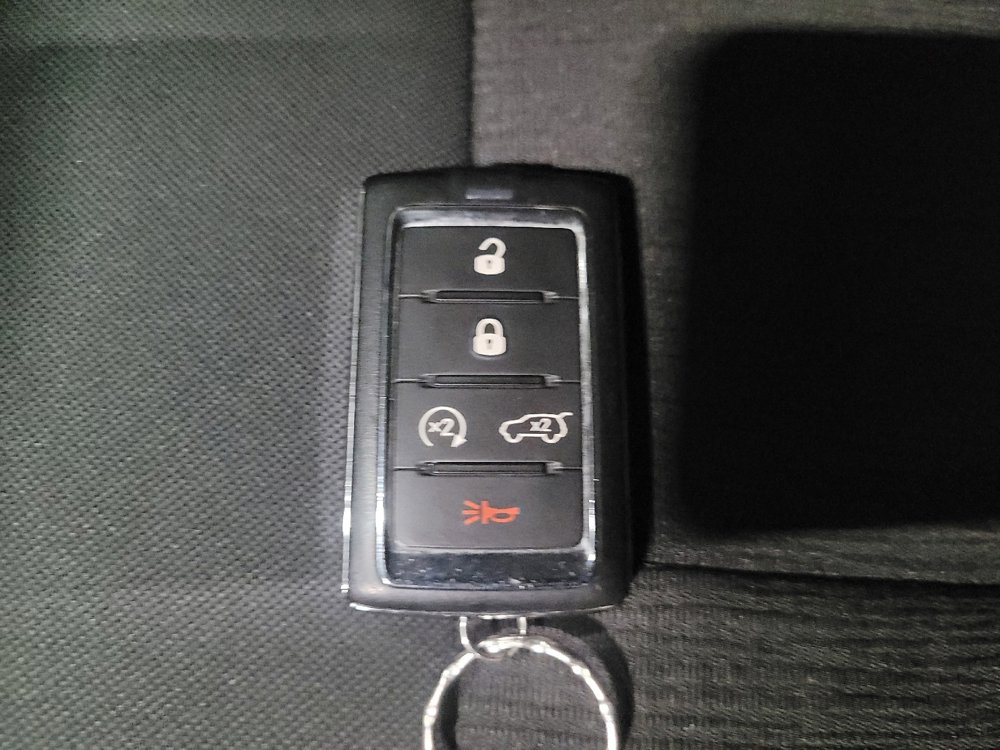 Used 2022 Jeep Grand Cherokee L Laredo w/ Luxury Tech Group I image 32