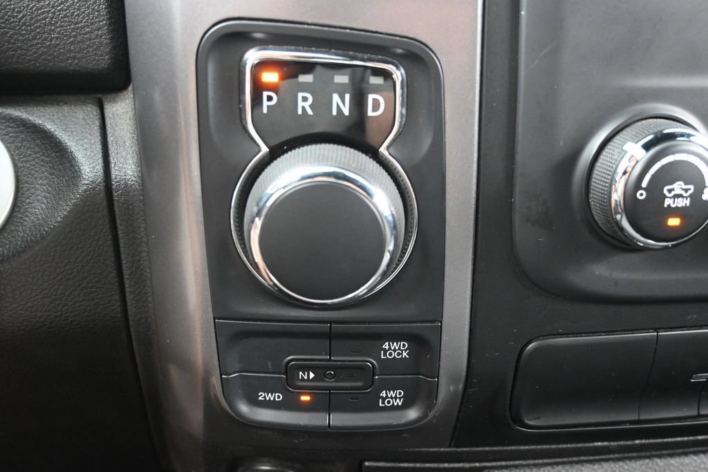 Used 2024 RAM 1500 Warlock AWD/4WD image 15