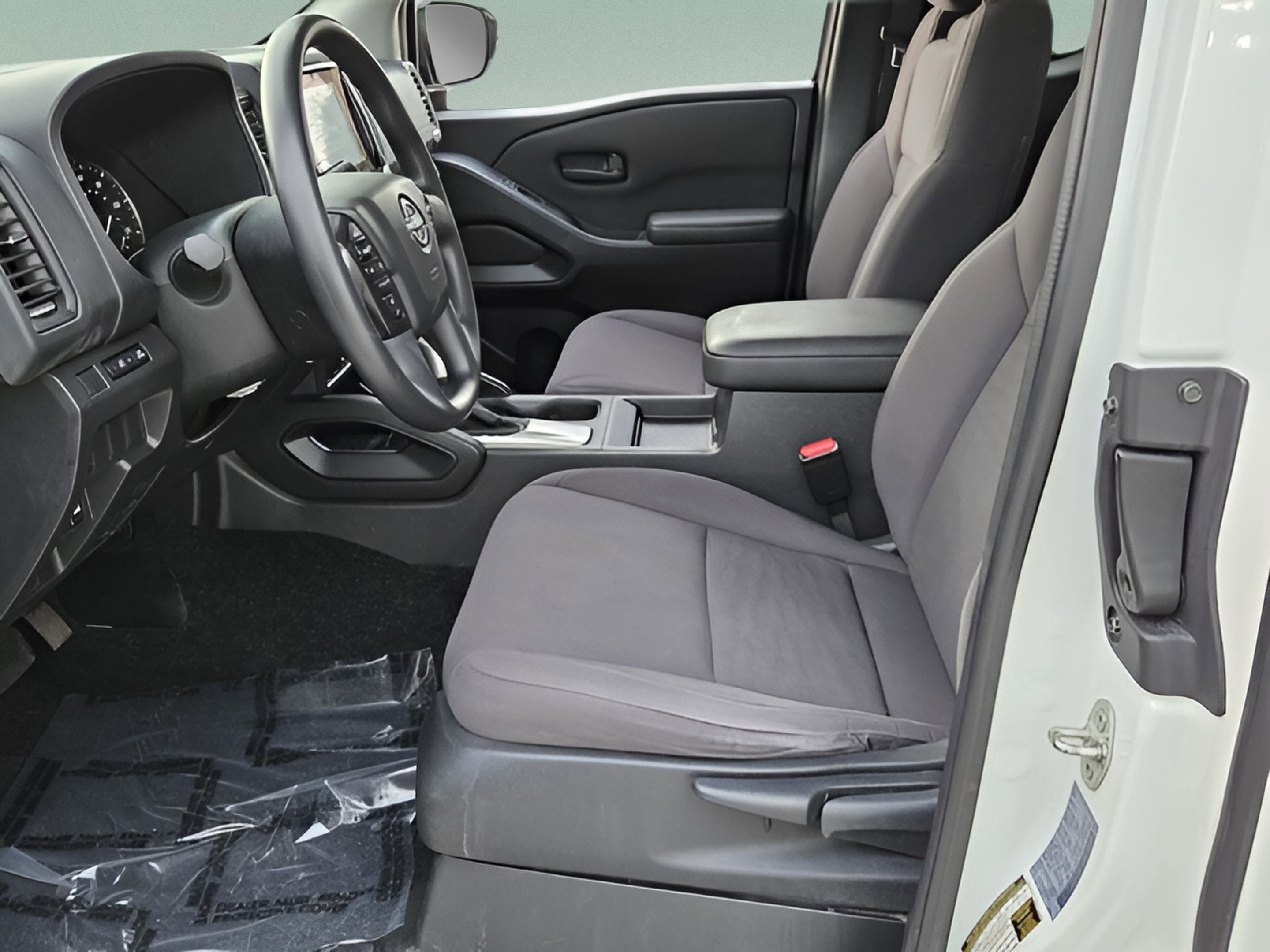 Used 2024 Nissan Frontier S w/ Technology Package image 9