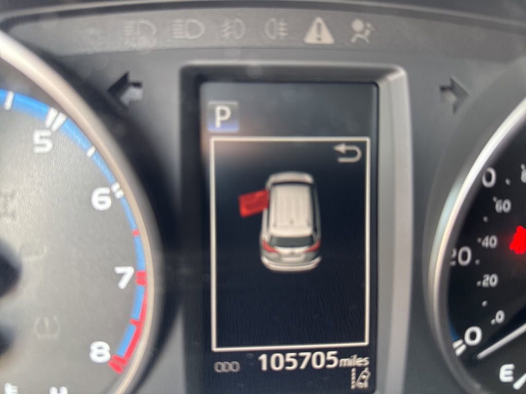 Used 2018 Toyota RAV4 LE w/ All Weather Liner Package AWD/4WD image 17