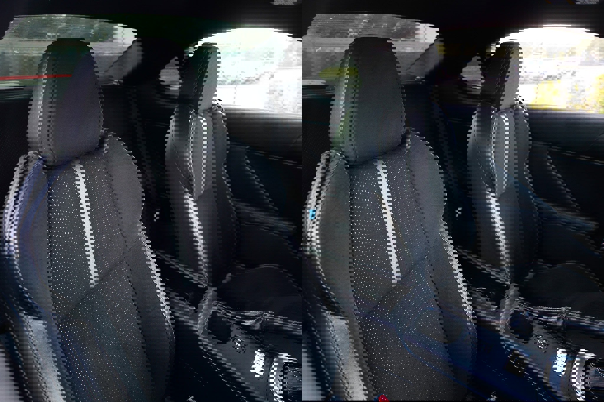 Used 2022 Toyota GR86 Premium w/ ALL Weather Mat Package (TMS) image 16