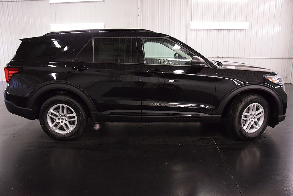 New 2026 Ford Explorer Active AWD/4WD image 8