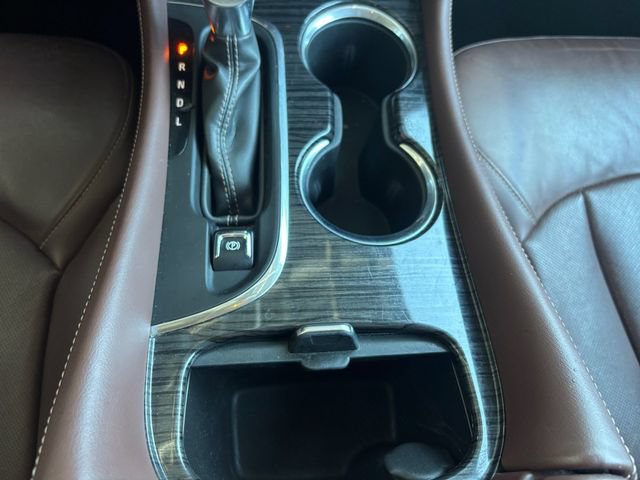 Used 2017 Buick Envision Essence FWD image 32