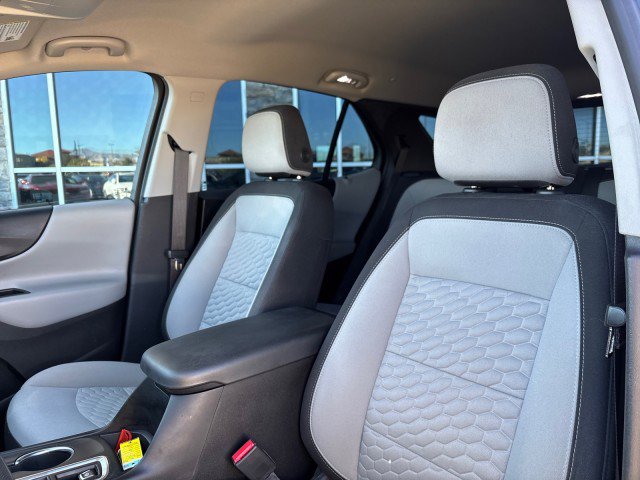 Used 2021 Chevrolet Equinox LS image 23