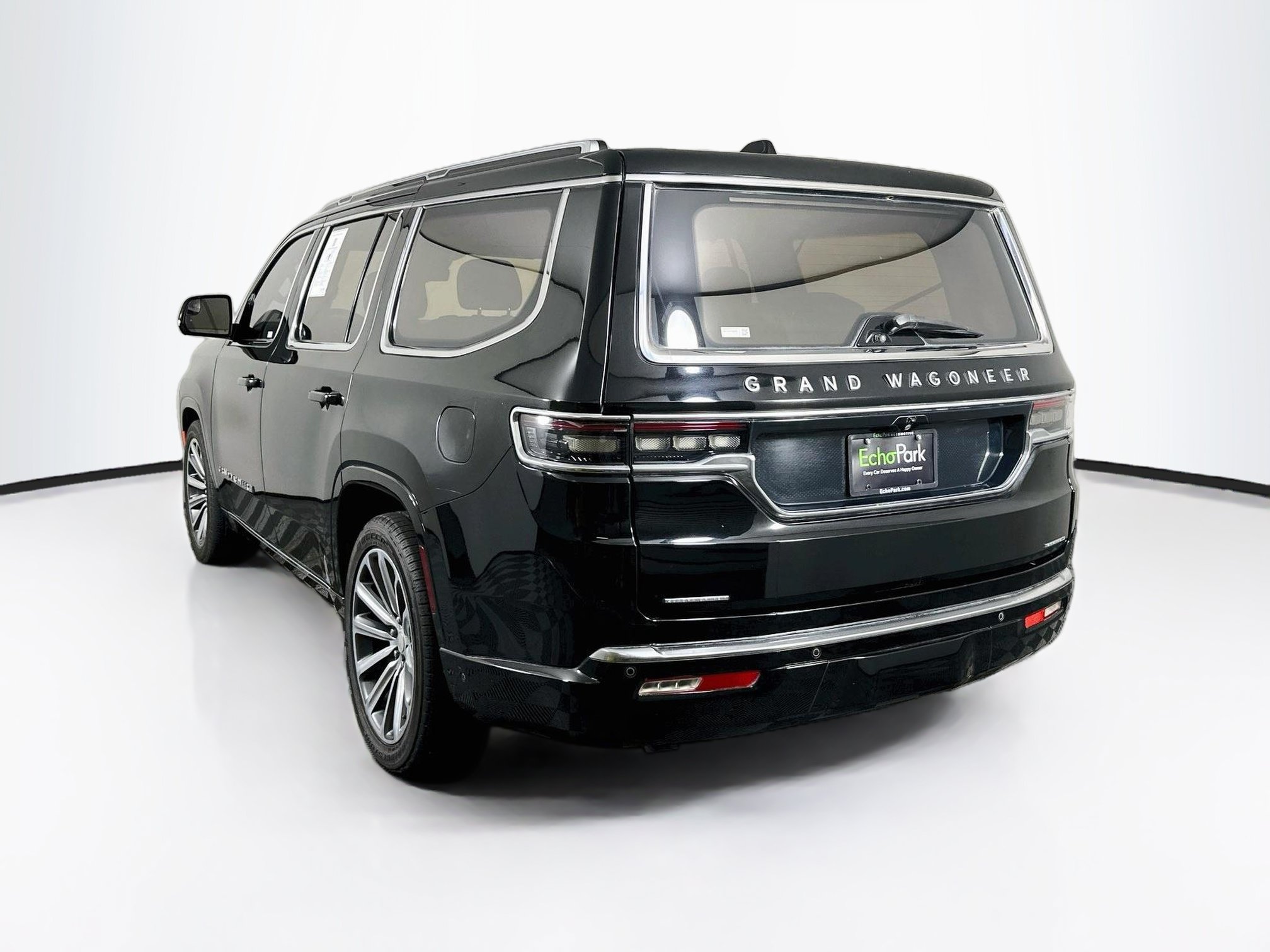 Used 2022 Jeep Grand Wagoneer Series II w/ Premium Group II AWD/4WD image 5