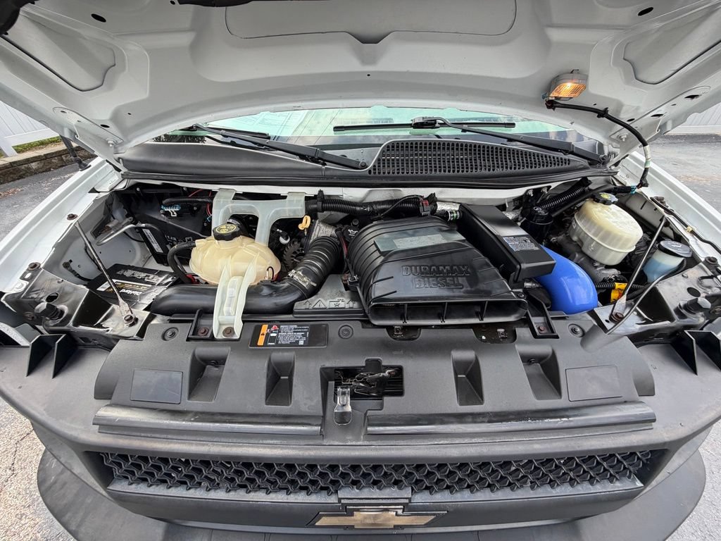 Used 2014 Chevrolet Express 2500 Extended RWD image 48